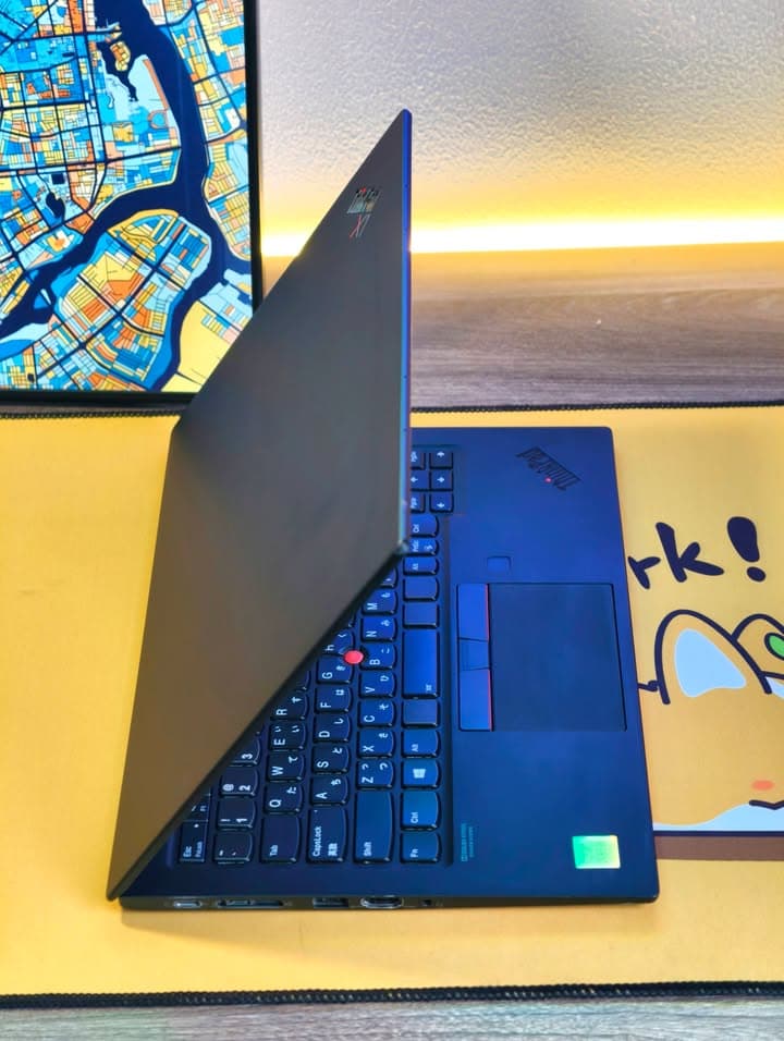 Lenovo ThinkPad X1 Carbon Gen 8